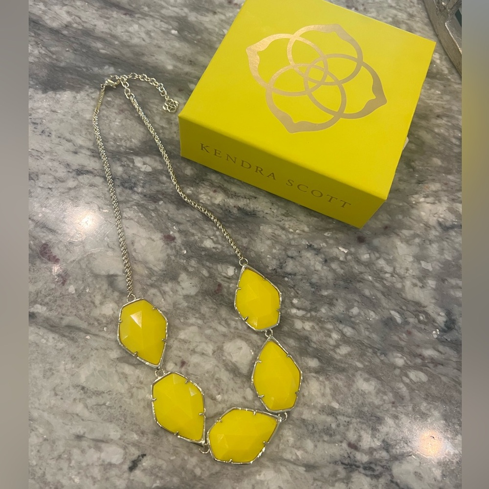 RARE Kendra Scott Necklace Mustard Yellow and Gold